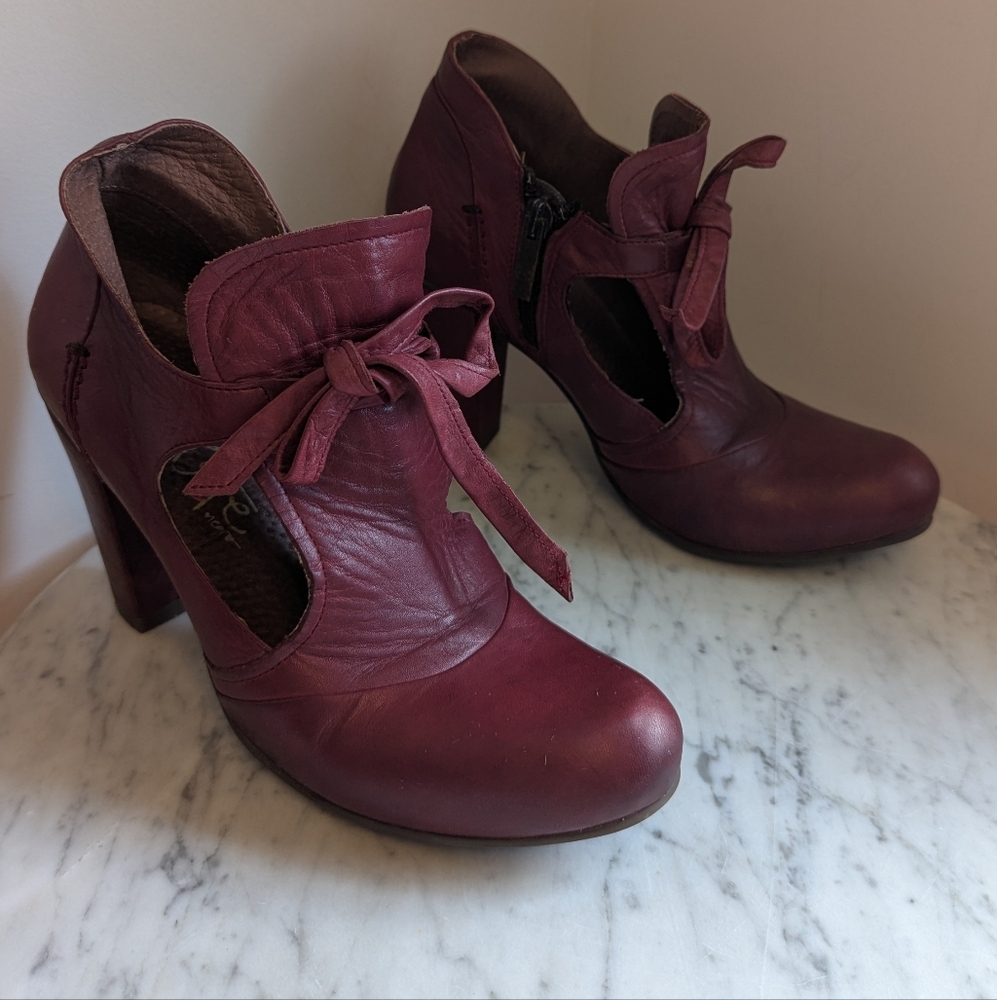 Elegant Chocolate Burgundy Leather Ankle Boots Made In Portugal 37